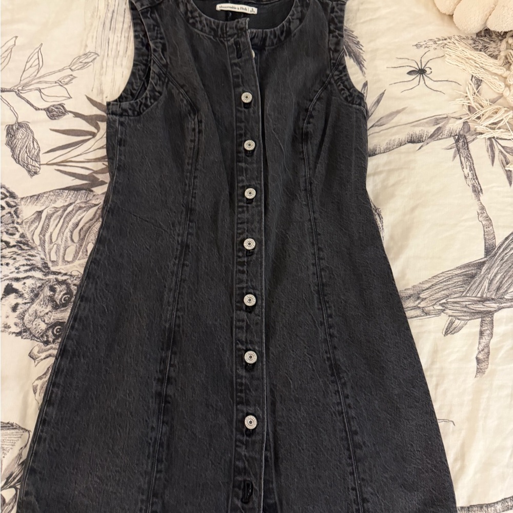 Abercrombie & Fitch Black Button-Down Dress